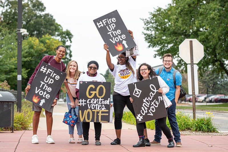 Young voters promoting voting